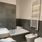 B Апартаменты *