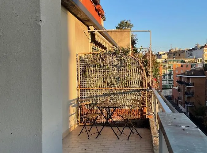 B Apartment *